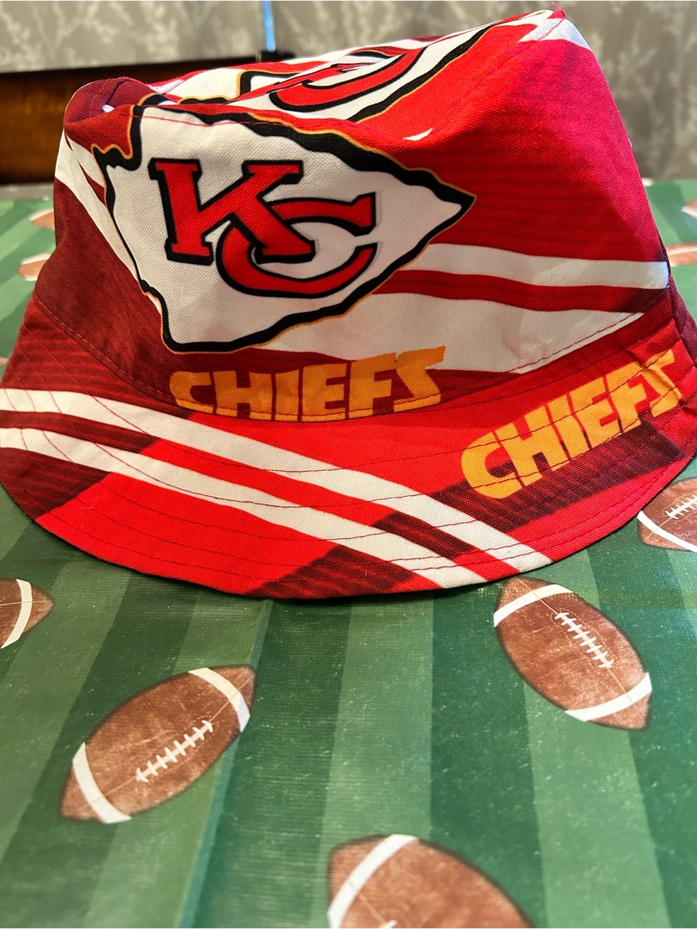 Unisex KC Chiefs Red Black and gold Bucket Hat. Like New. Lightweight